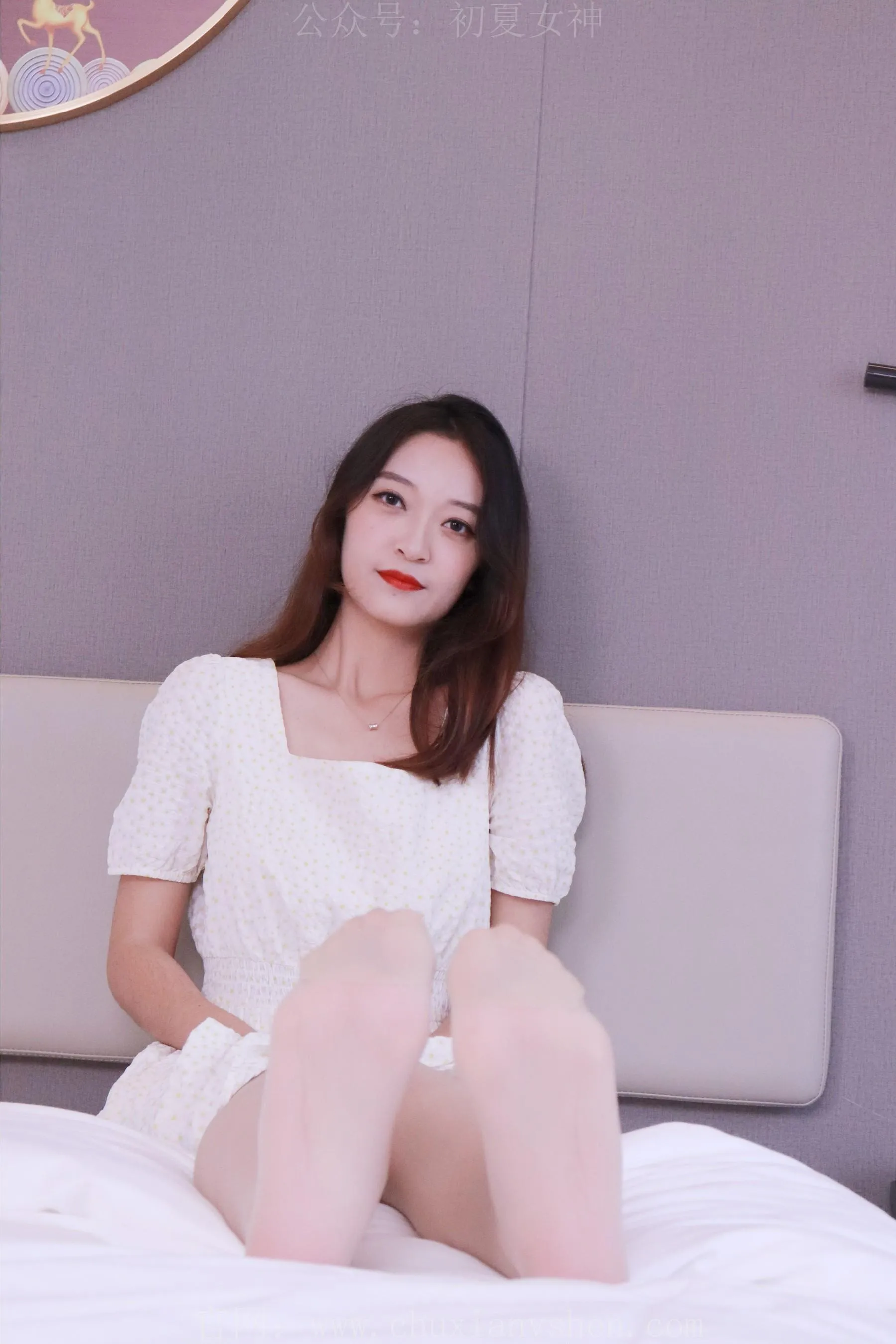 初夏女神 NO.015 依依白色M码秋季连衣裙搭高跟鞋 [137P]插图5